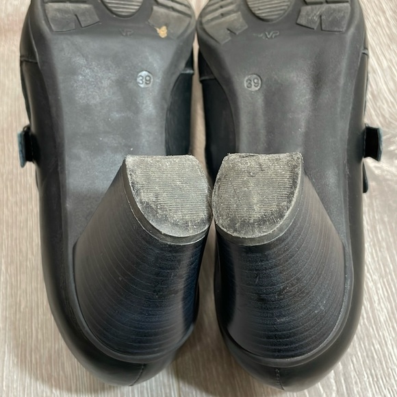 Spring Step Black Leather Stacked Heel Buckle Shootie Ankle Boot 39 (US 8.5) - Picture 13 of 16